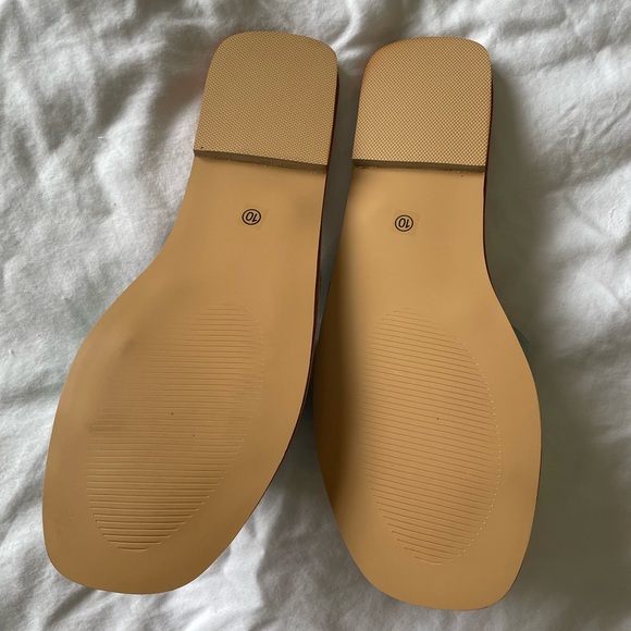 Slide on sandals - Picture 4 of 4